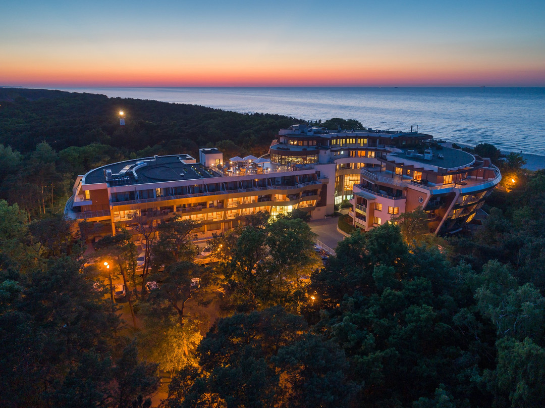 Hotel Dom Zdrojowy Resort & SPA主图