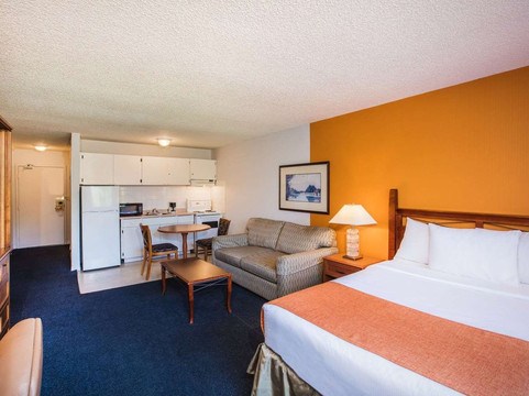 维多利亚豪生酒店主图