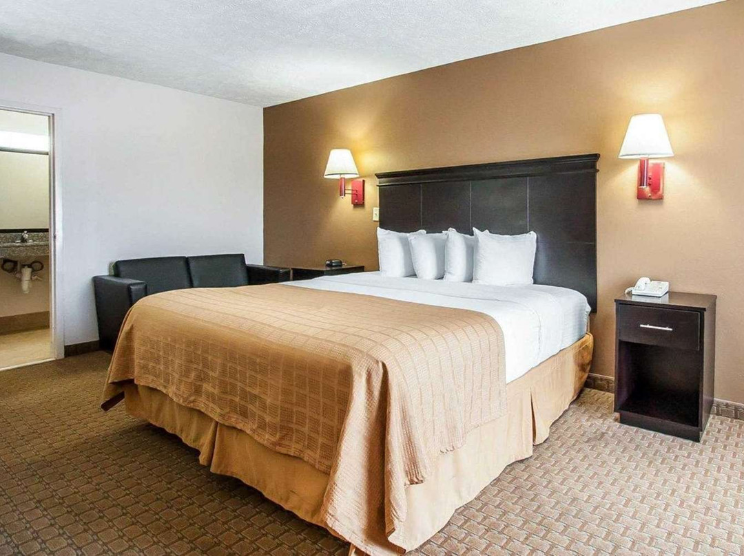 Quality Inn Savannah主图