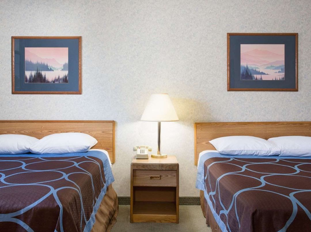 Super 8 By Wyndham Fallon主图