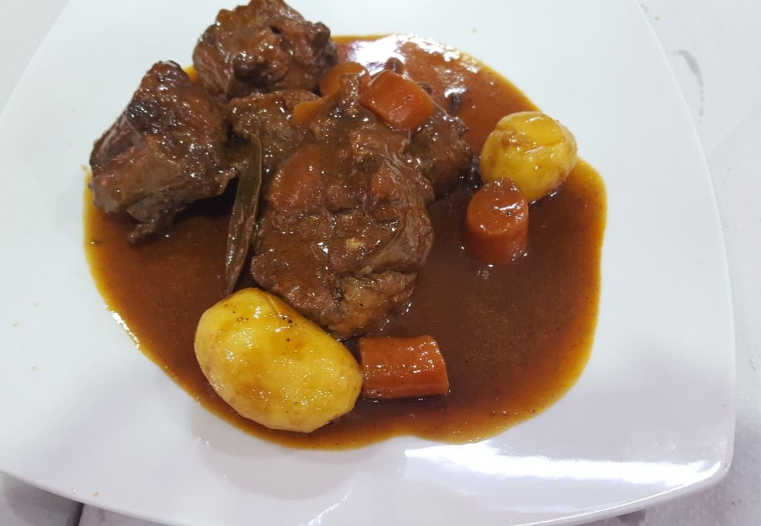Palomares del Rio餐馆和美食-BAR ASADOR EL CUCADERO - CASA CLAUDIO