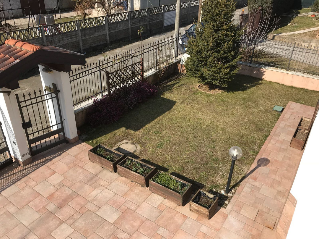 马尔蓬萨彩色屋家庭旅馆