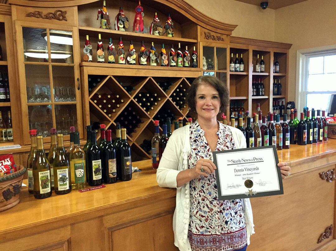 Dennis Vineyards Winery景点图片
