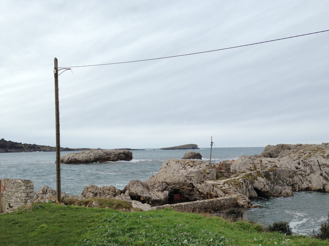 Playa Arenillas-Islares必去景点