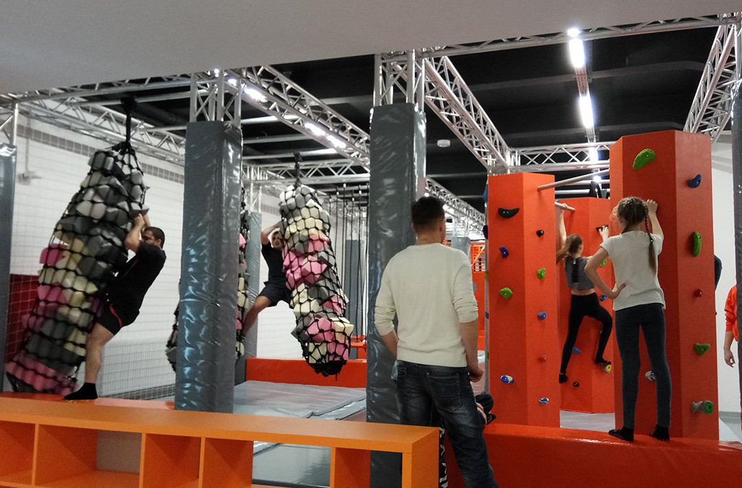 Ninja Park Jumpownia景点图片