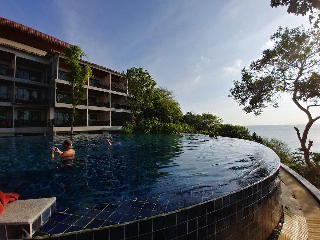 杜斯特邦查度假村主图