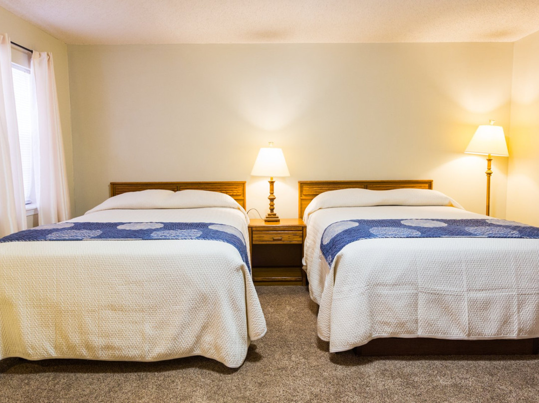 The Lake Point Conference Center主图