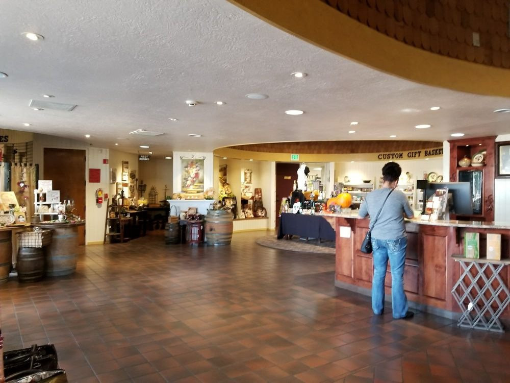 Delicato Family Vineyards Tasting Room-曼特卡必去景点