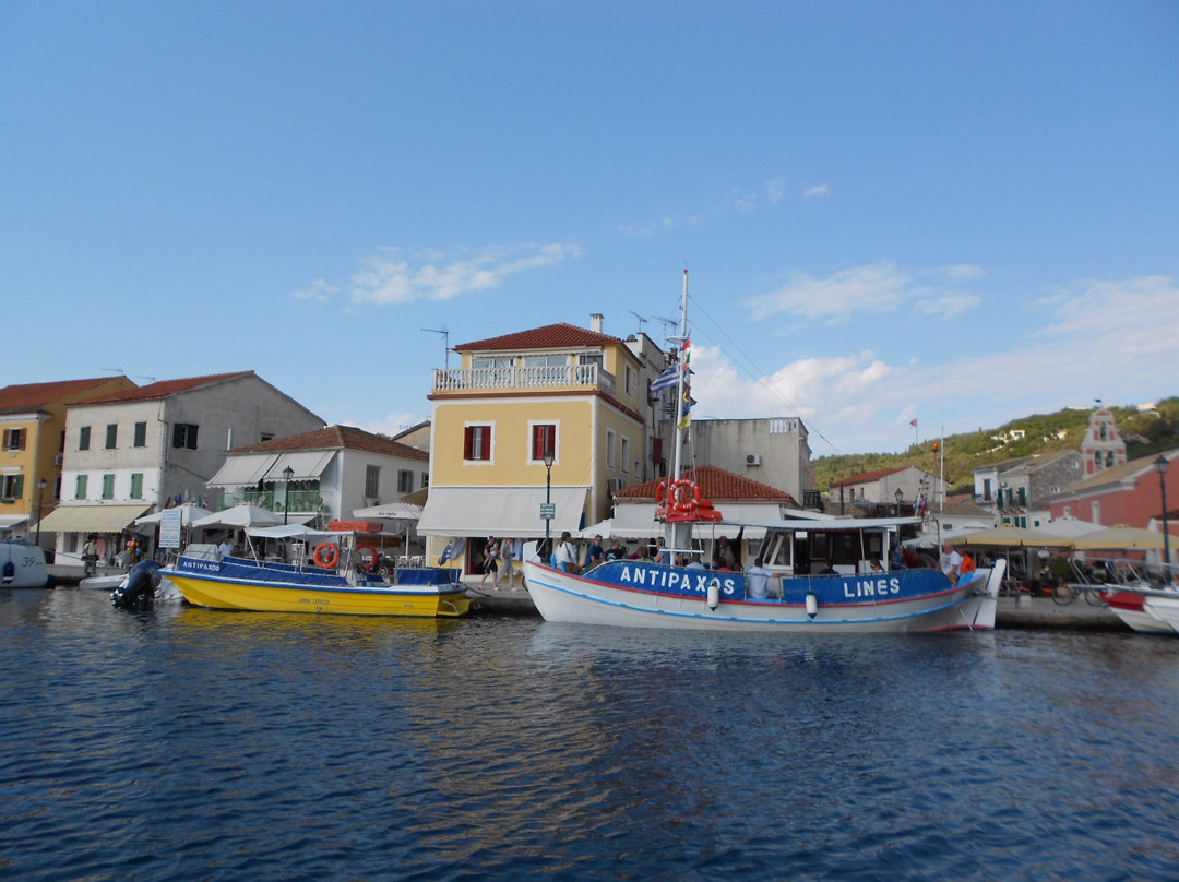 Elena Apartment主图