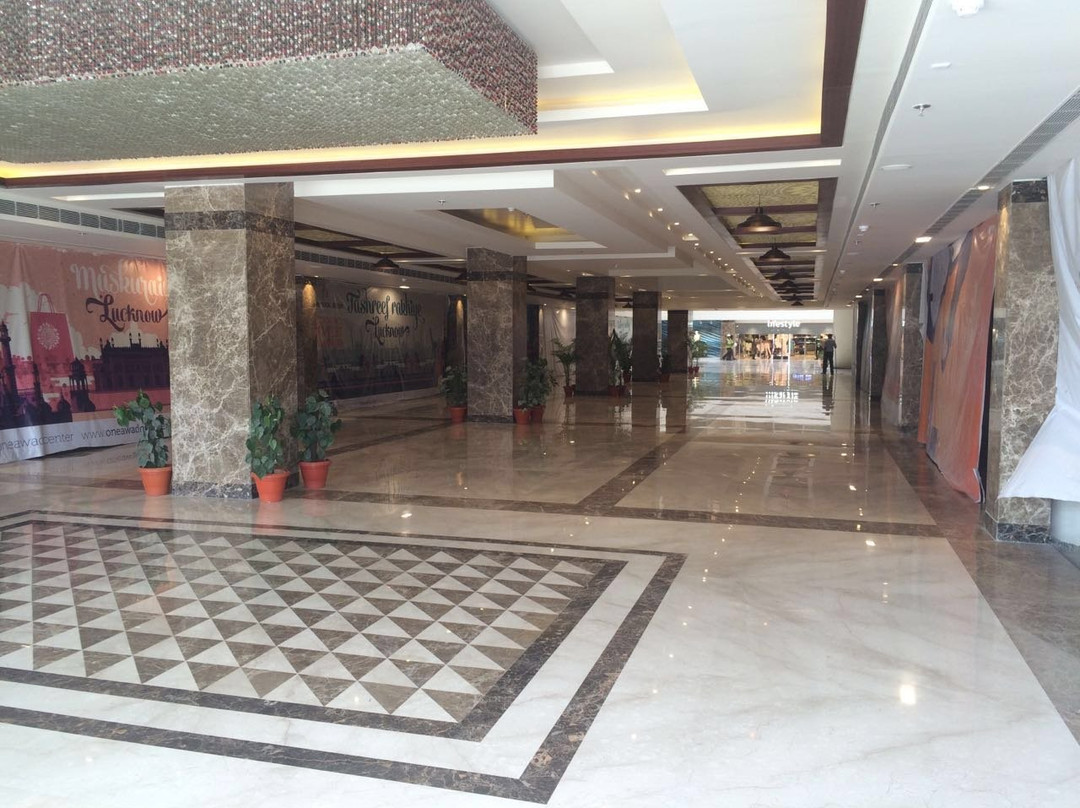 One Awadh Center景点图片