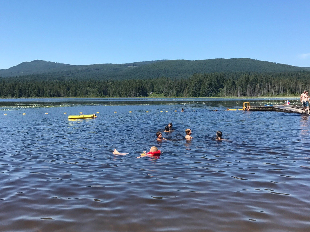 Whonnock Lake-枫树岭必去景点