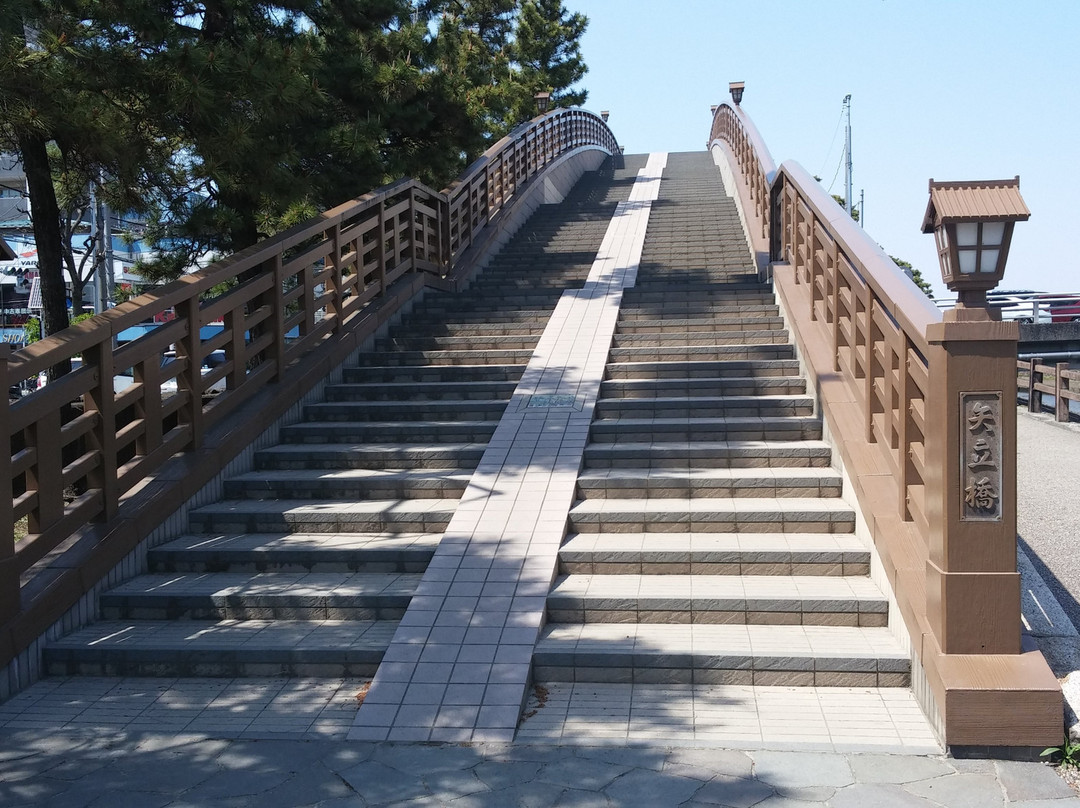 Yatatebashi Bridge-草加市必去景点
