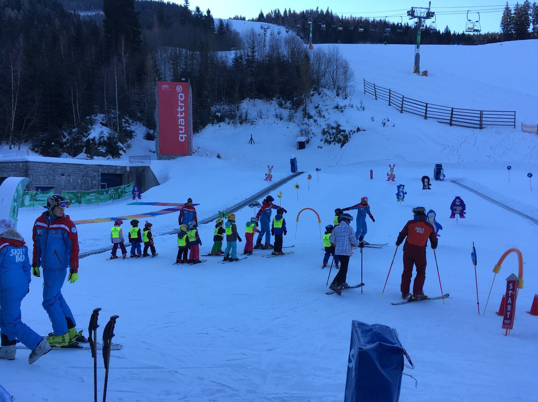 SKOL MAX Ski school景点图片