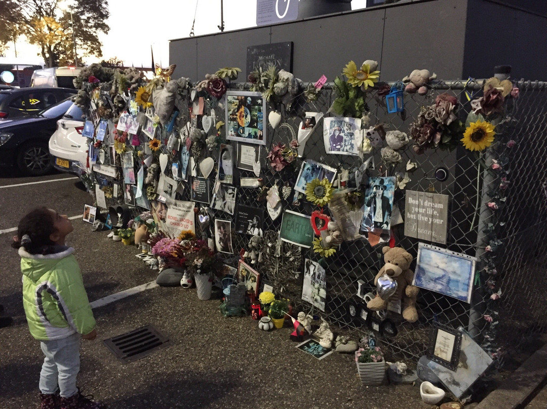 Michael Jackson Memorial-Best必去景点