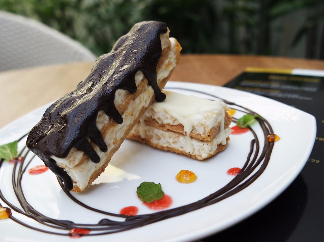 Noach Cafe and Bistro