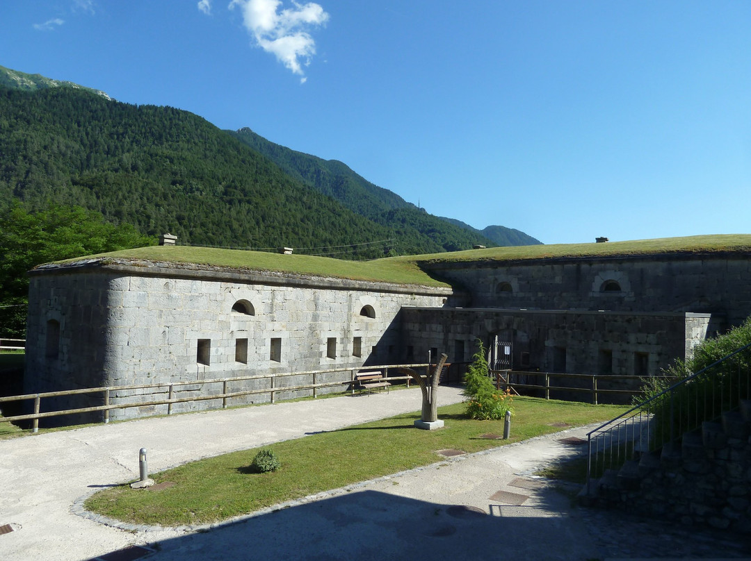 Forte Larino景点图片