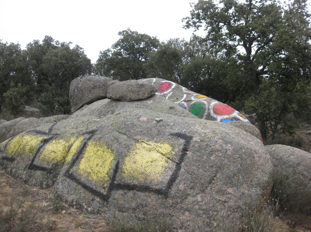 Las Piedras de Garoza-Munogalindo必去景点