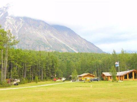 Castle Mountain Bed and Breakfast-官方