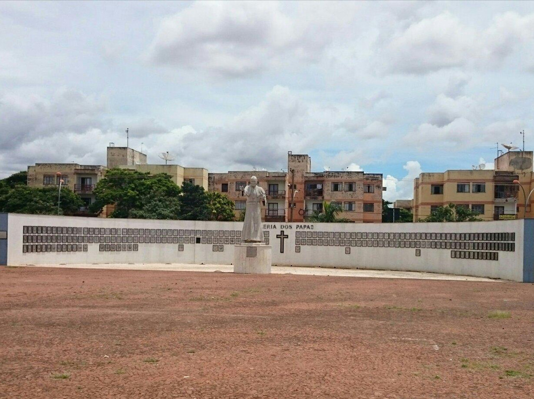 Terenos旅游景点-Praça do Papa