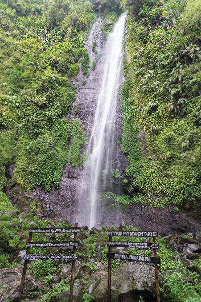 Cibeureum Waterfall景点图片