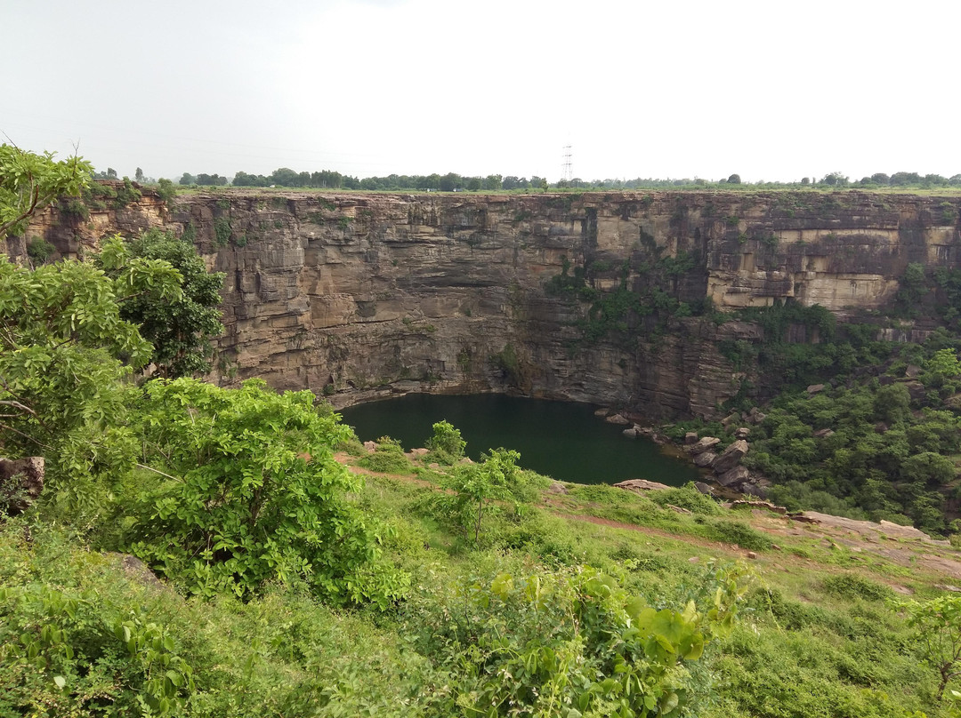 Chachai Falls景点图片