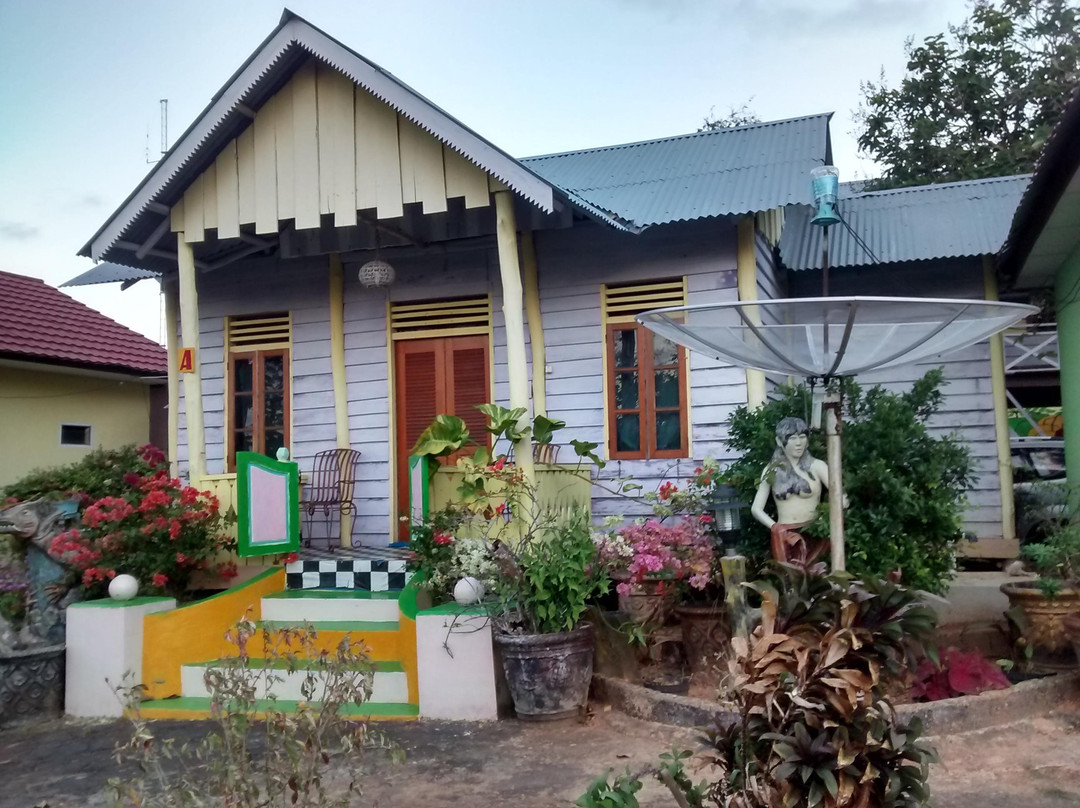 Penginapan Bukit Samak