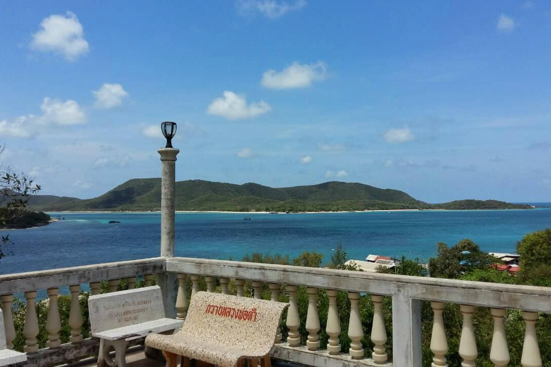 Luang Pho Dam Khoachedi-Samaesan必去景点