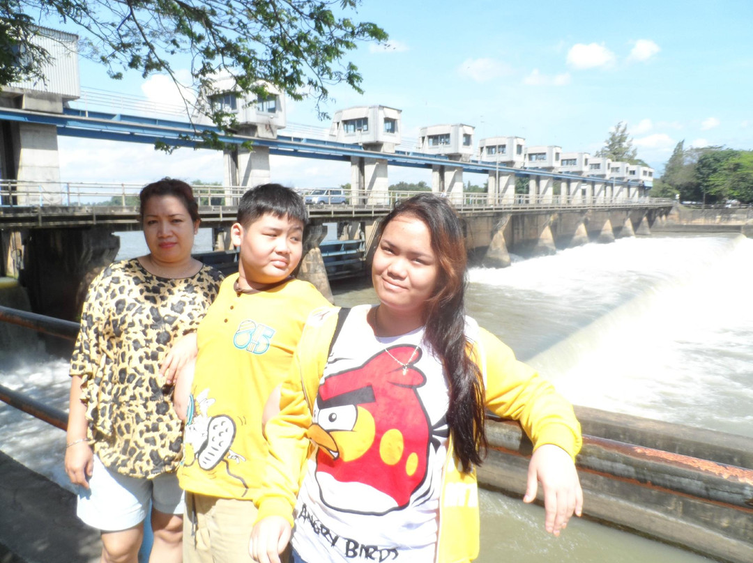 Bendung Gerak Watu Turi-谏义里必去景点