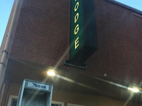 四季小屋酒店主图