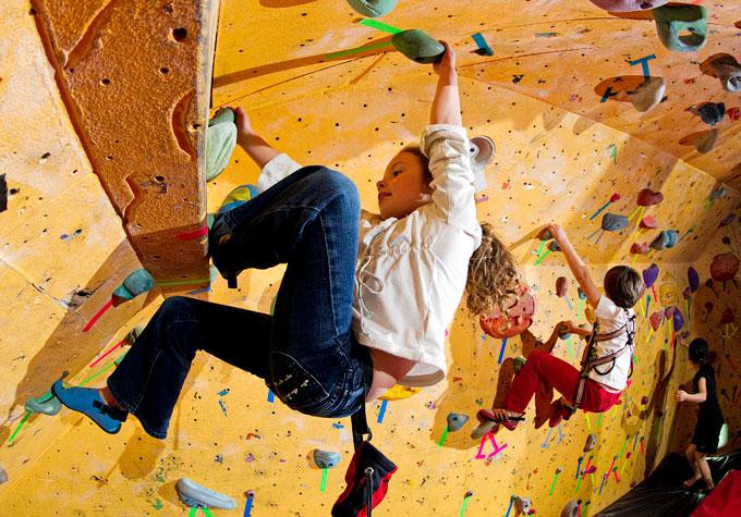 Cliffside Climbing Gym-坎卢普斯必去景点