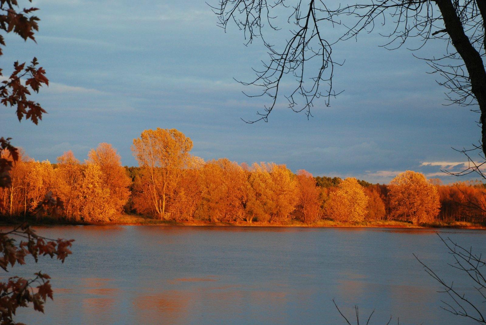Gite L'Amour sur la Riviere-客卧