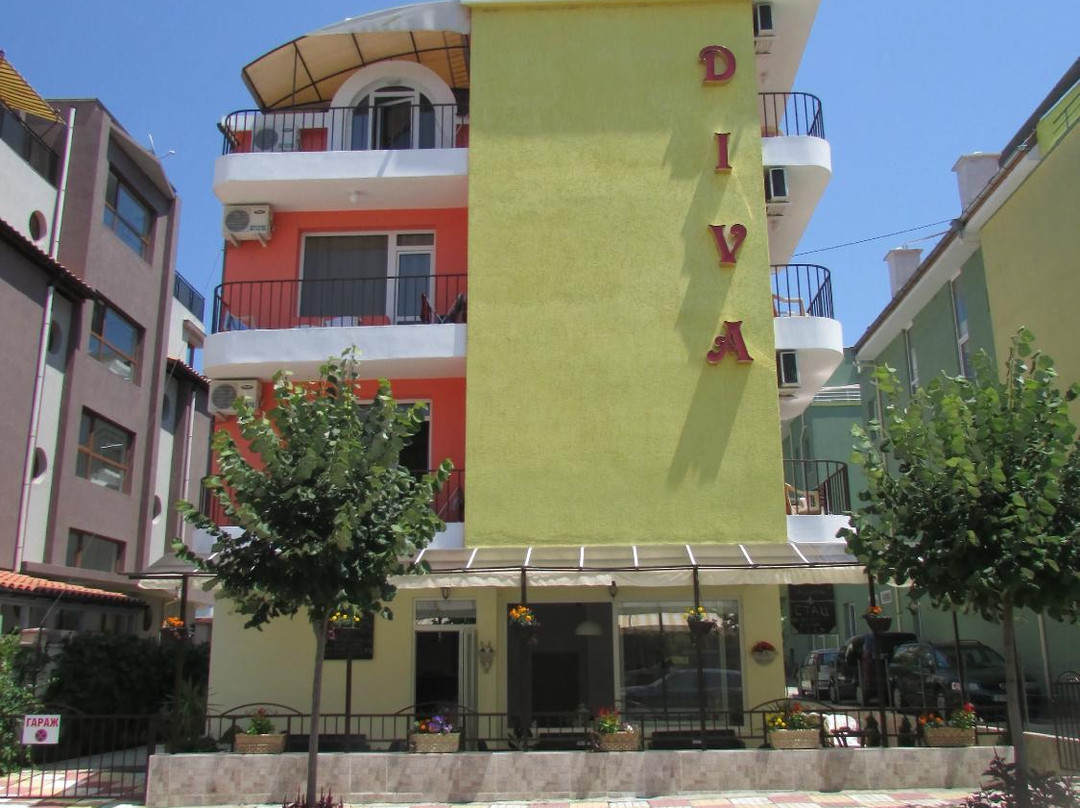Diva House