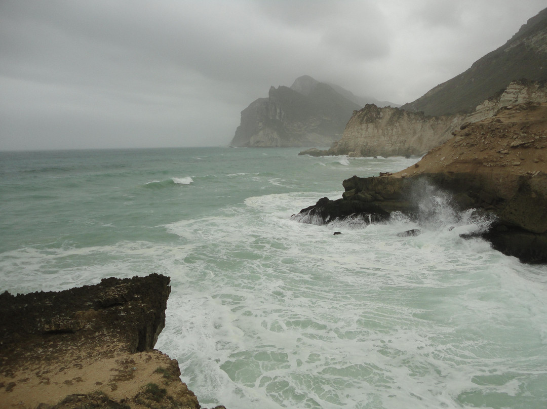 Al Mughsail Beach-塞拉莱必去景点