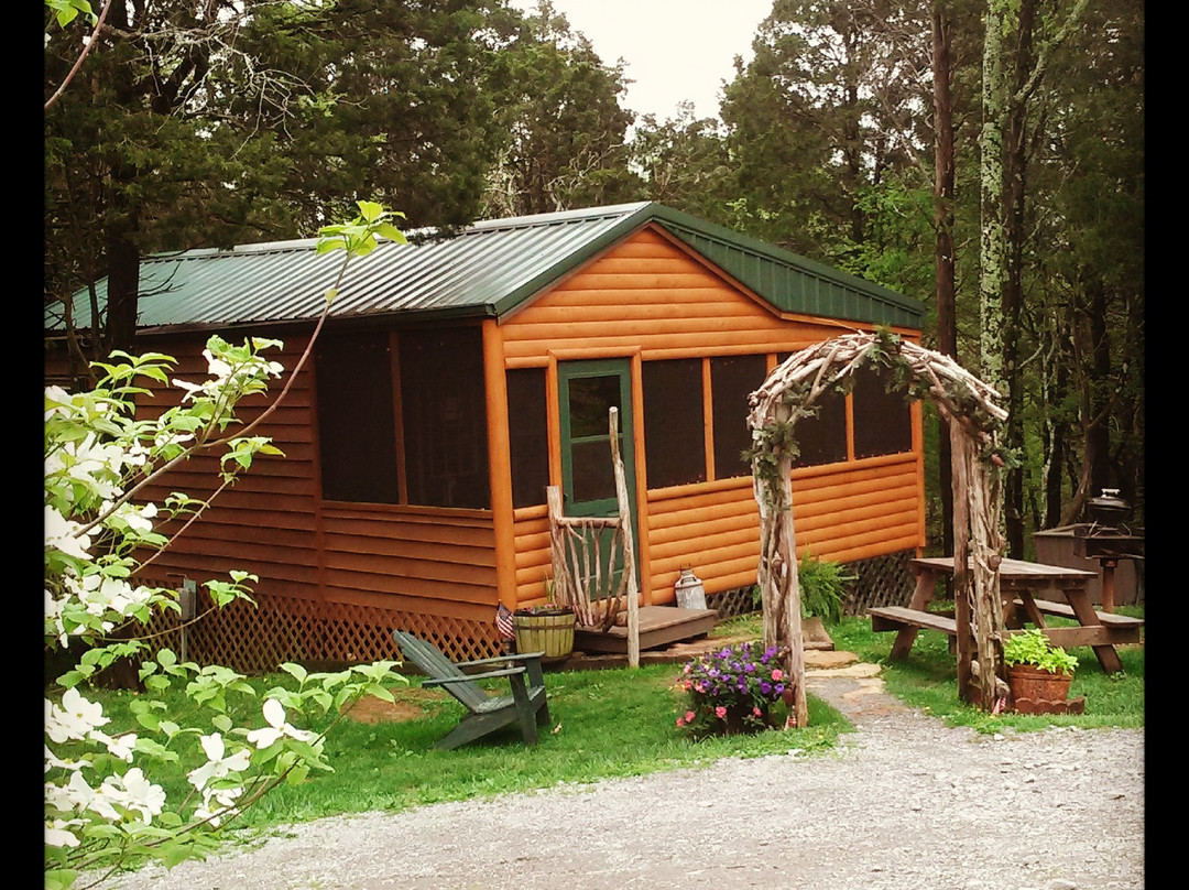 Rim Rock's Dogwood Cabins