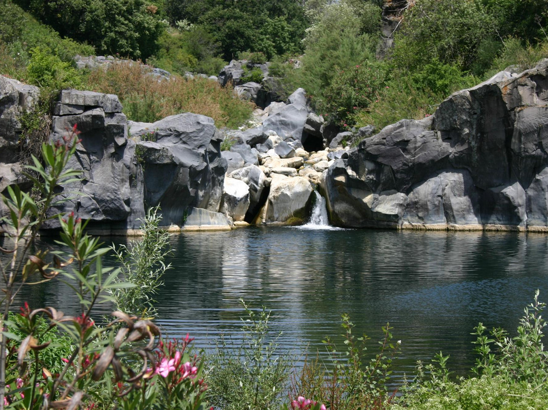 Gurne dell'Alcantara. Francavilla di Sicilia景点图片