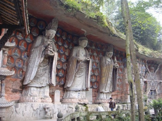 小佛湾造像景点图片