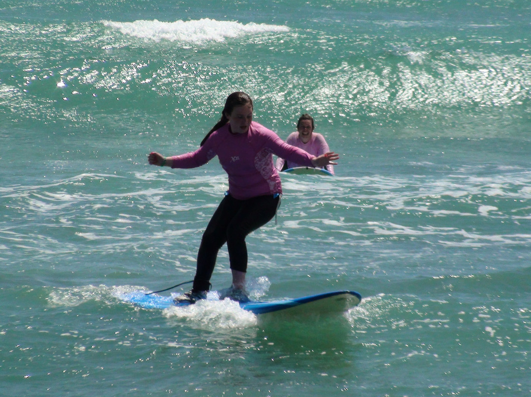 冲浪少女-火奴鲁鲁必去景点