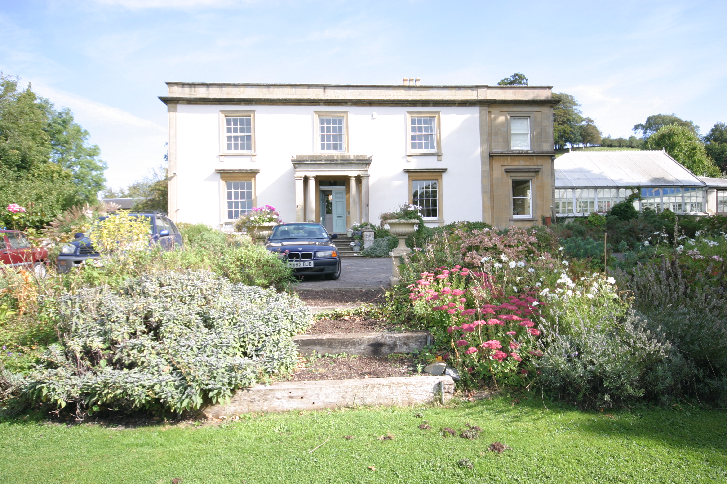 Chalice Hill House-官方