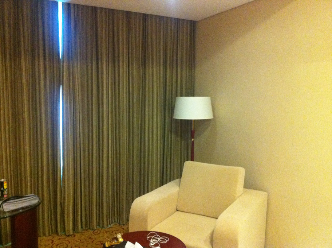 华玺大酒店主图