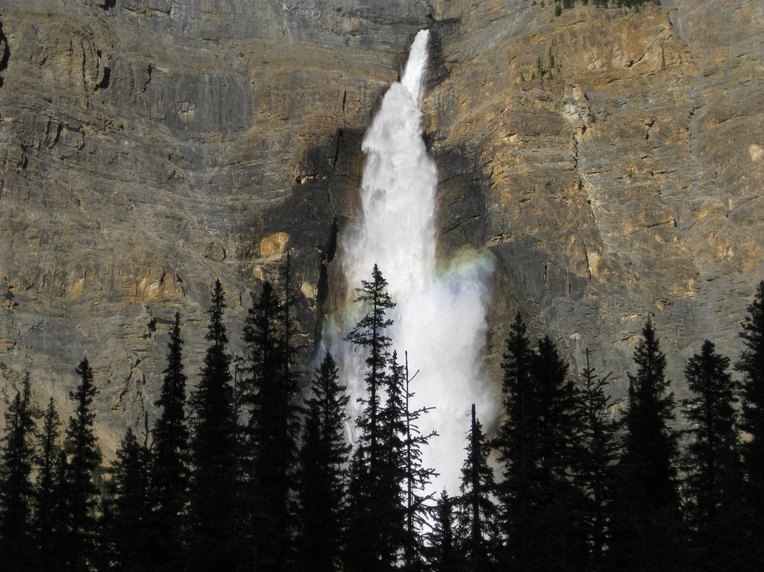 Takakkaw Falls景点图片