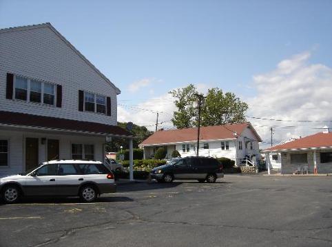 奇斯霍尔姆汽车旅馆-客卧