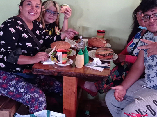 Restaurante y Cocinería Al Gusto