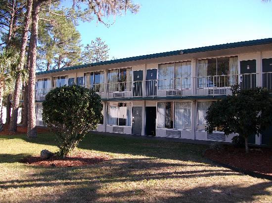 Westgate Inn & Suites