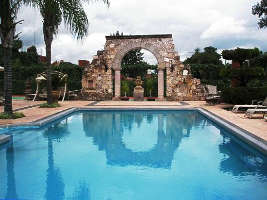 Villa San Jose Hotel & Suites