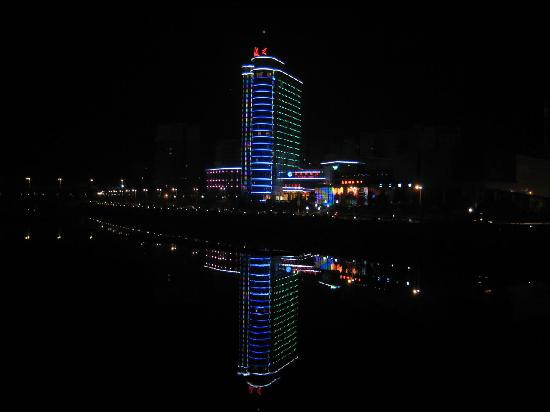 银天大酒店主图