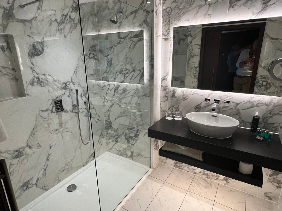 Clayton Hotel Cambridge主图