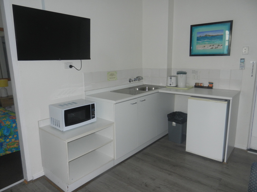 Oceanside Hawks Nest Motel主图