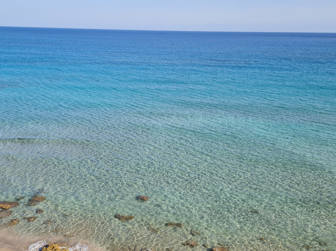 Agrilos Beach景点图片