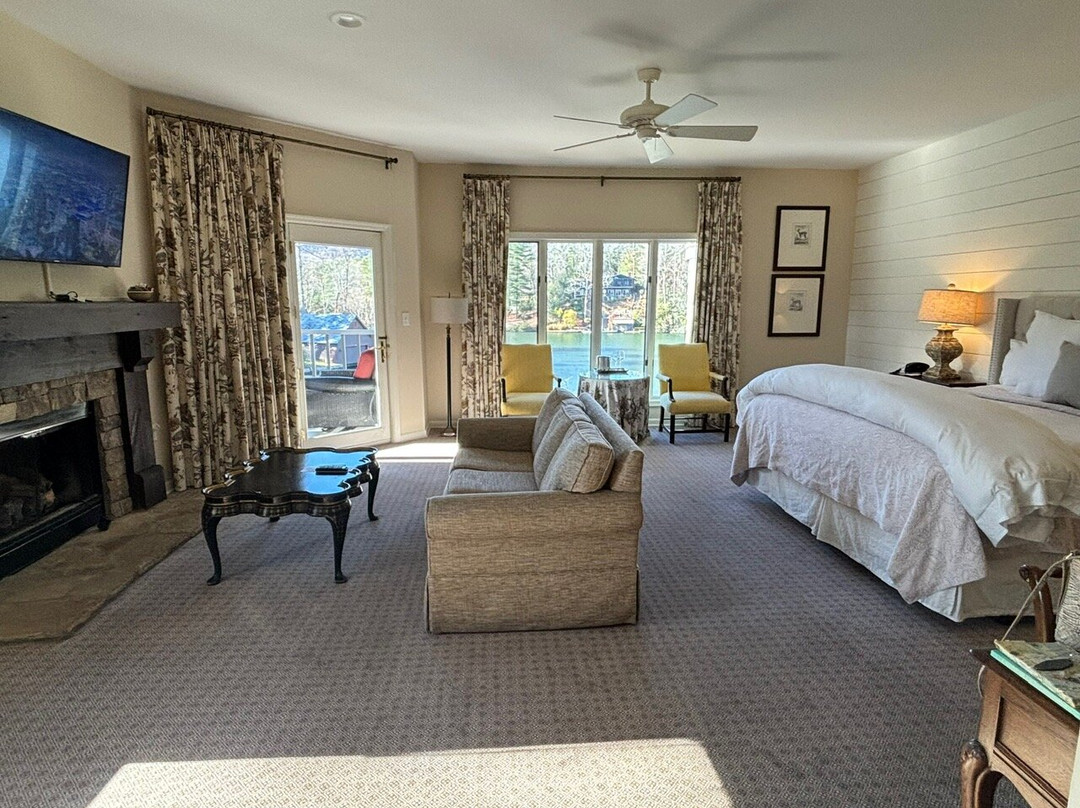 The Greystone Inn主图