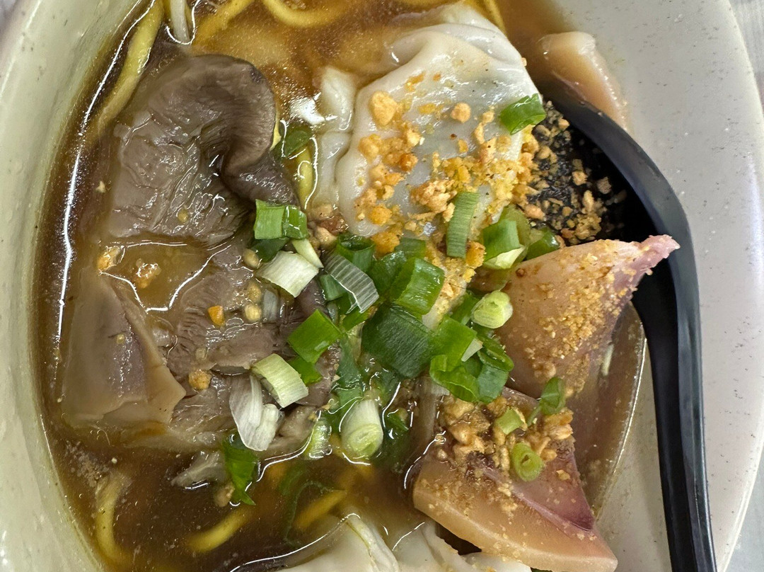 Humid with a Chance of Fishballs Tours景点图片